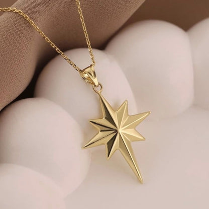 GOLD NECKLACE - North Star